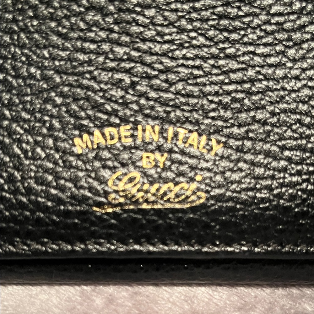 Gucci Black Pebbled Leather Wallet with Gold Stamp - Picture 2 of 12